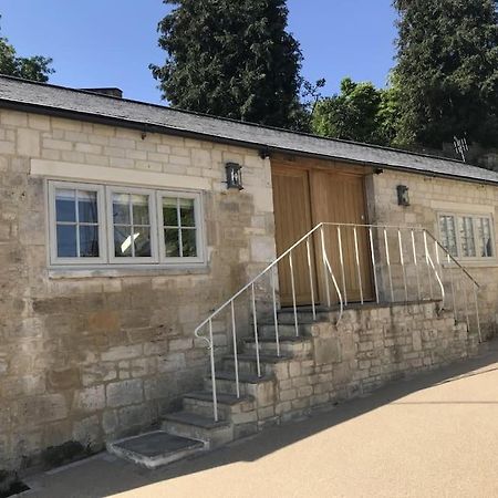 Barley - Cosy Stylish Apartment - Easy Access To Bath And Many Nearby Attractions Box  Exterior photo
